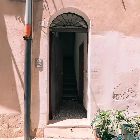 公寓 Fiamma 切法卢