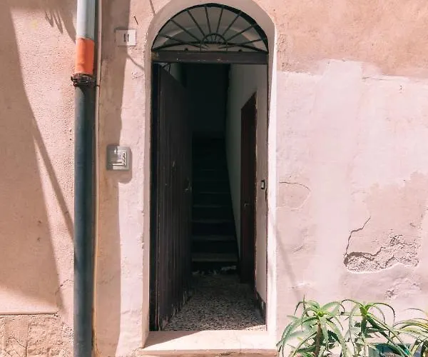 شقة Fiamma تْشيفالو